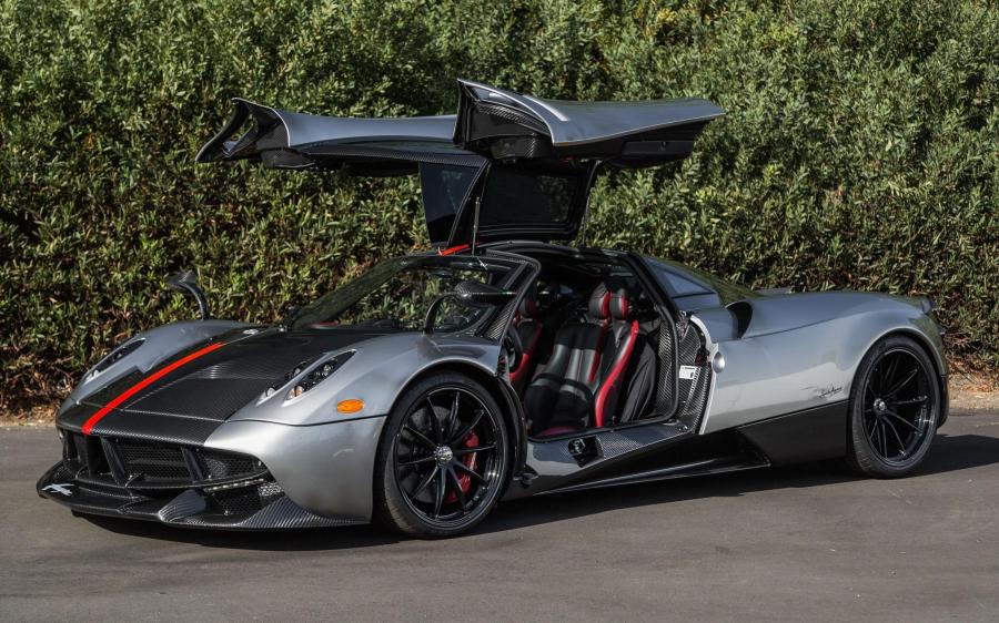 Pagani Huayra Pacchetto Tempesta Americano (76101) (NA) '2017